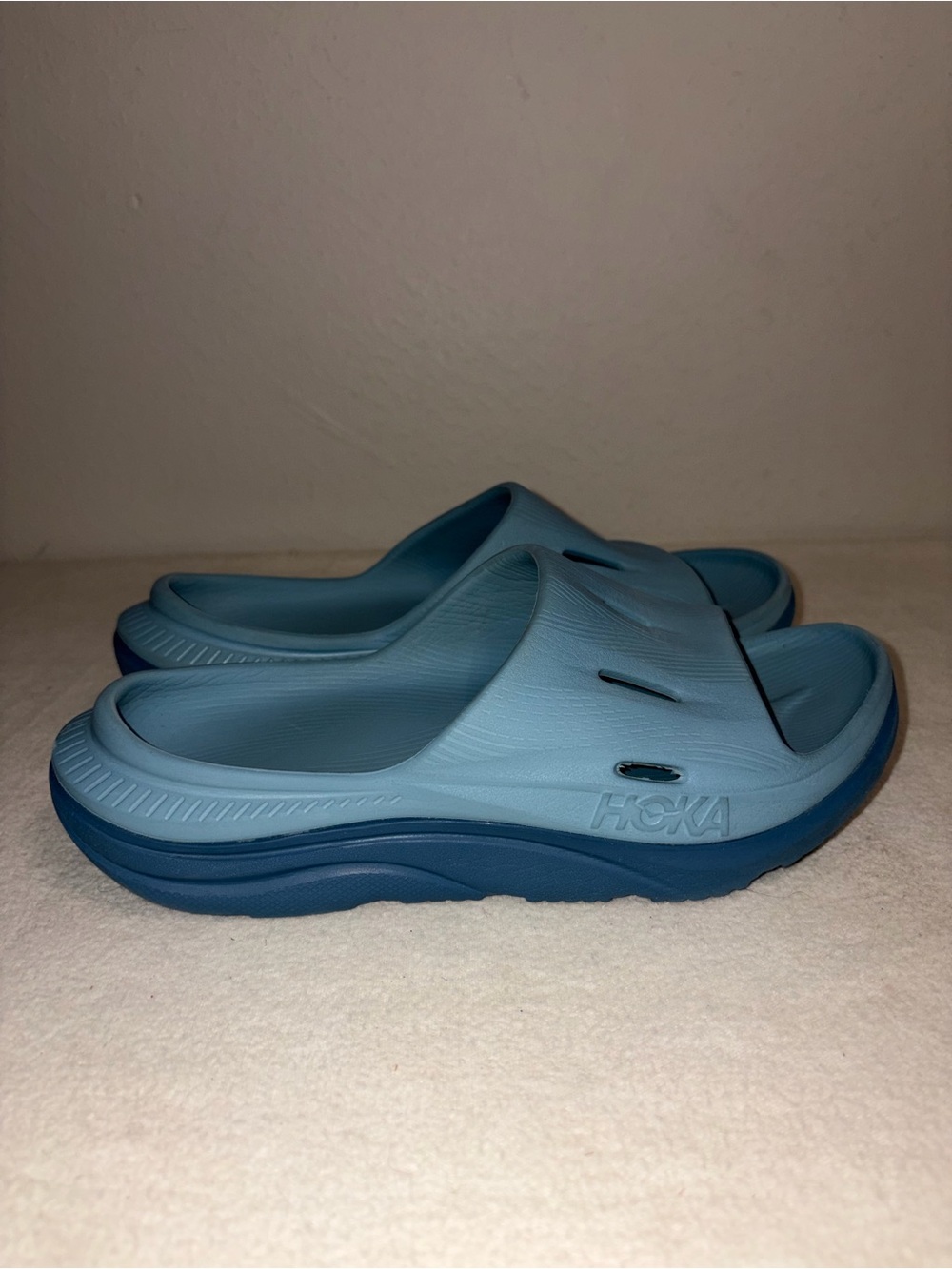HOKA ONE ONE Ora Recovery 3 Ultimate Slide Sandal Kids Size 5 Y